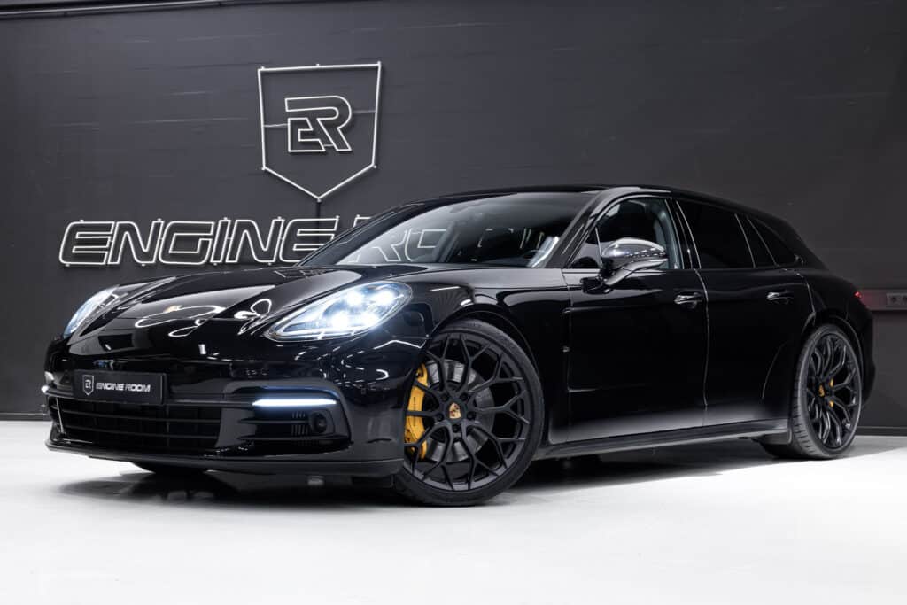 Porsche Panamera Sport Turismo S zwart