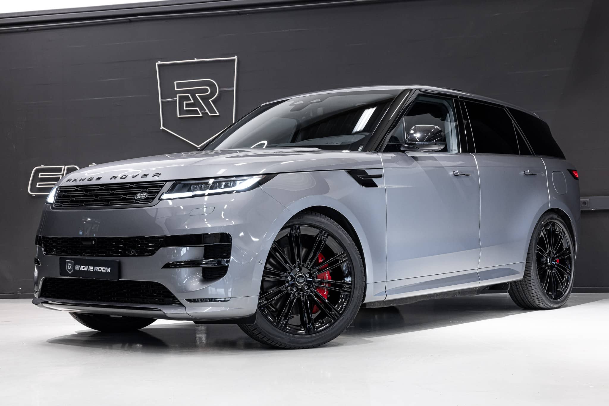 Land Rover Range Rover Sport P440e Dynamic SE Grijs