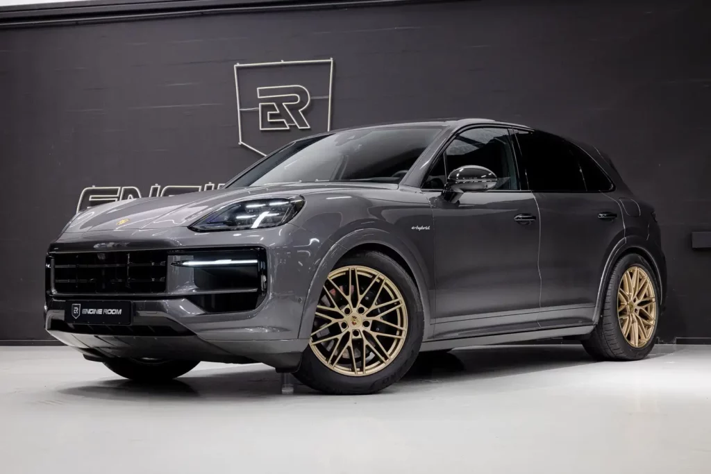 Porsche Cayenne Coupé 3.0 E-Hybrid Grijs