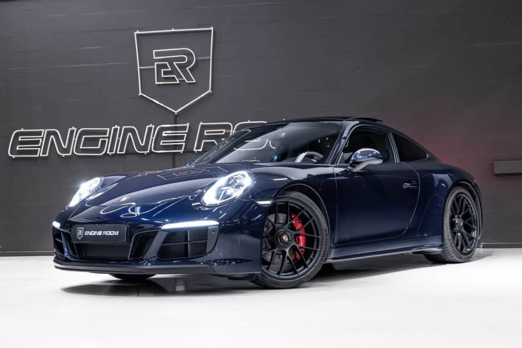 Porsche Carrera GTS