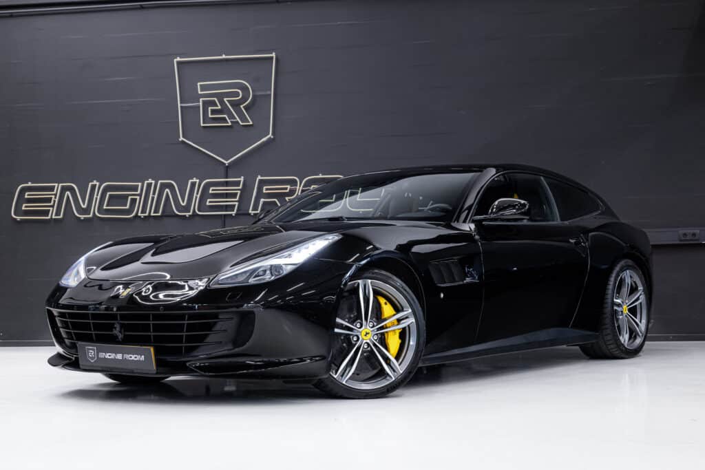 Ferrari GTC Lusso zwart
